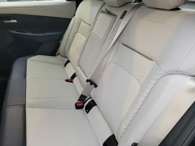 2026 Nissan LEAF PLATINUM+