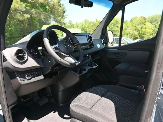 2025 Mercedes-Benz Sprinter 2500 Standard Roof 4-Cyl Diesel HO Select
