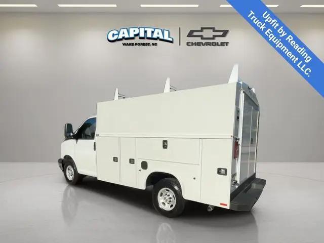 2025 Chevrolet Express Cutaway Work Van
