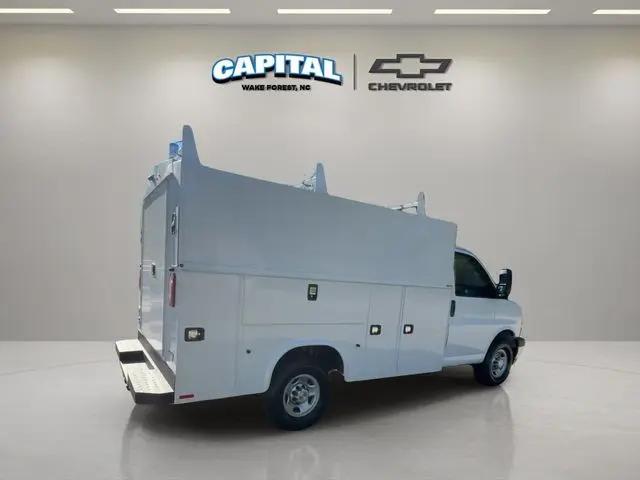 2025 Chevrolet Express Cutaway Work Van