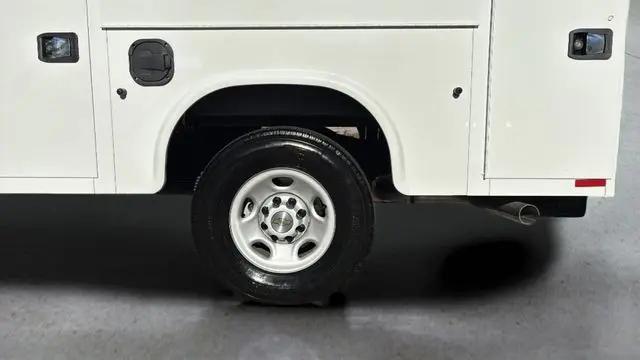 2025 Chevrolet Express Cutaway Work Van