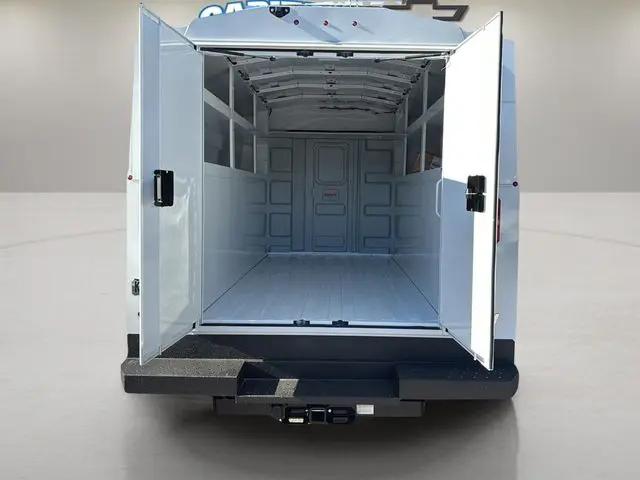 2025 Chevrolet Express Cutaway Work Van