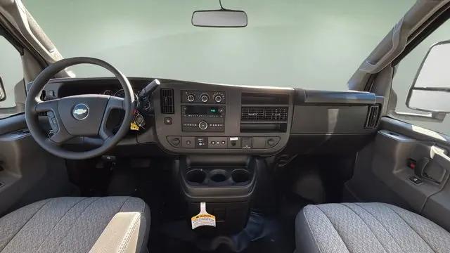 2025 Chevrolet Express Cutaway Work Van