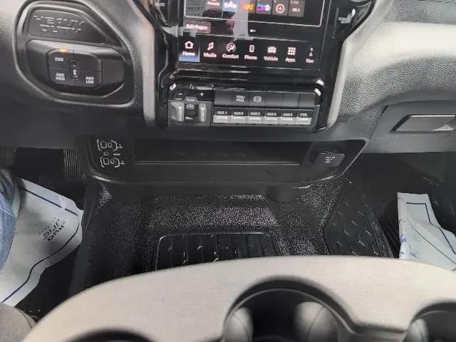 2025 Ram 3500 Tradesman/Big Horn