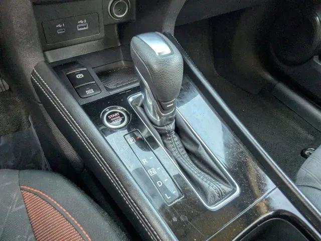 2024 Nissan Kicks SR Xtronic CVT