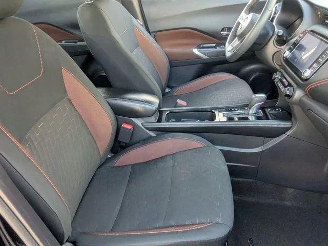 2024 Nissan Kicks SR Xtronic CVT