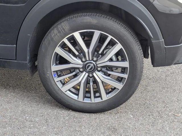 2024 Nissan Kicks SR Xtronic CVT