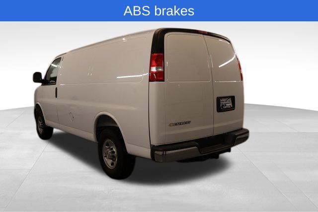 2025 Chevrolet Express Cargo Van RWD 2500 Regular Wheelbase WT