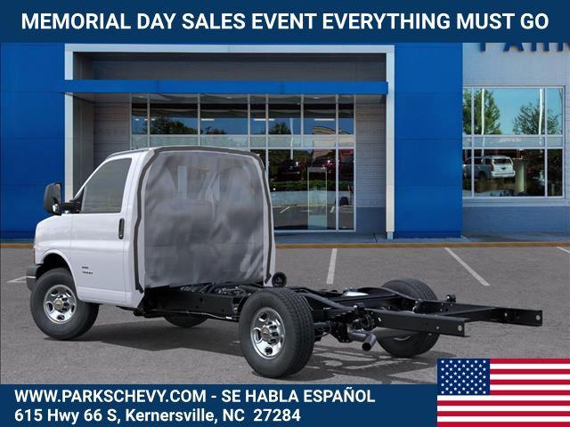 2025 Chevrolet Express Cutaway Work Van