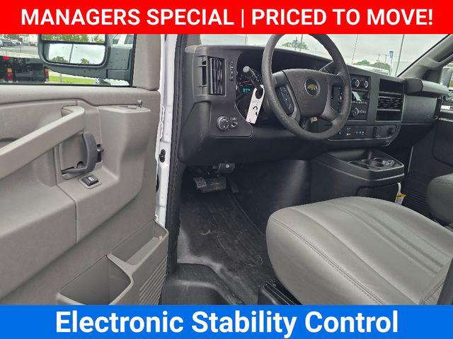 2025 Chevrolet Express Cargo Van RWD 2500 Extended Wheelbase WT
