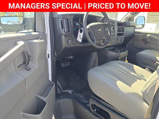 2025 Chevrolet Express Cargo Van RWD 2500 Extended Wheelbase WT