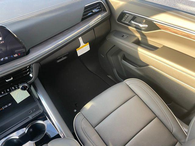 2026 Chevrolet Suburban Premier, RWD
