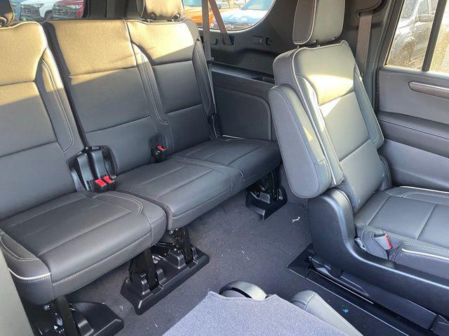 2026 Chevrolet Suburban Premier, RWD