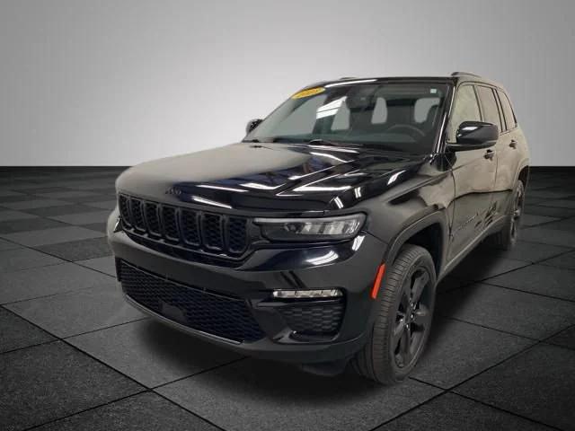 2023 Jeep Grand Cherokee Limited 4x4 2023 Jeep Grand Cherokee Limited 4x4