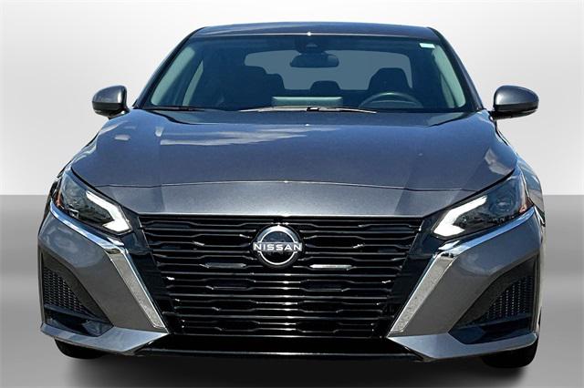 2023 Nissan Altima SL FWD
