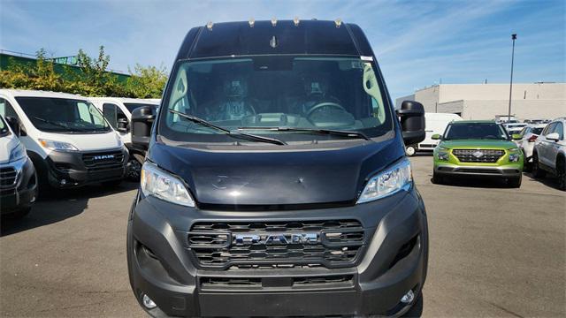2025 RAM ProMaster 1500 Cargo Van Tradesman High Roof 136 WB w/Pass Seat