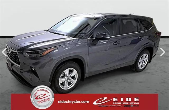 2024 Toyota Highlander LE