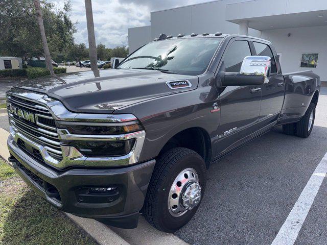 2025 RAM 3500 Laramie Crew Cab 4x4 8 Box