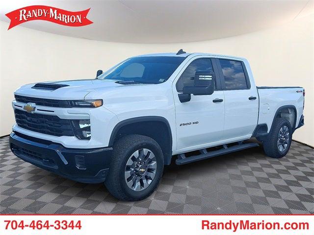 2024 Chevrolet Silverado 2500HD 4WD Crew Cab Standard Bed Custom