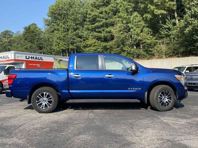 2021 Nissan TITAN Crew Cab SV 4x2