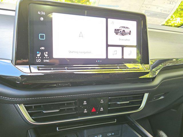 2026 Volkswagen Atlas Cross Sport 2.0T SE w/Technology