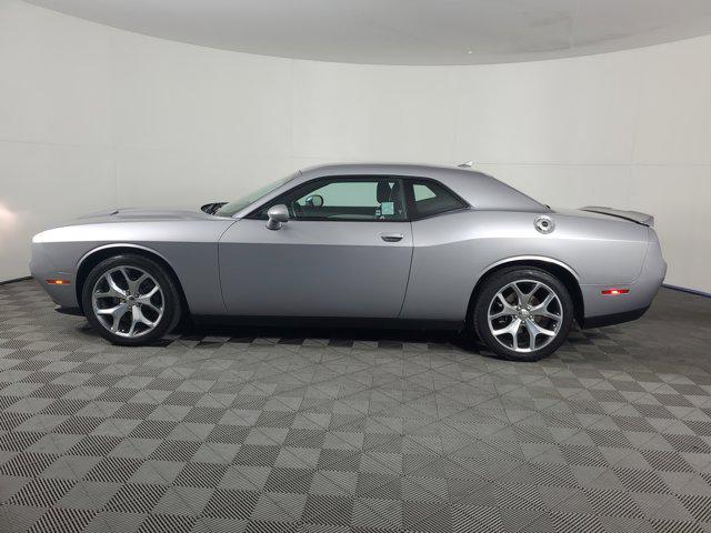 2016 Dodge Challenger SXT Plus