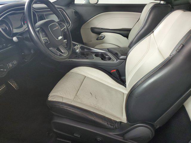 2016 Dodge Challenger SXT Plus