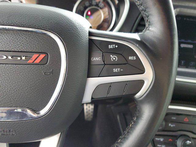 2016 Dodge Challenger SXT Plus