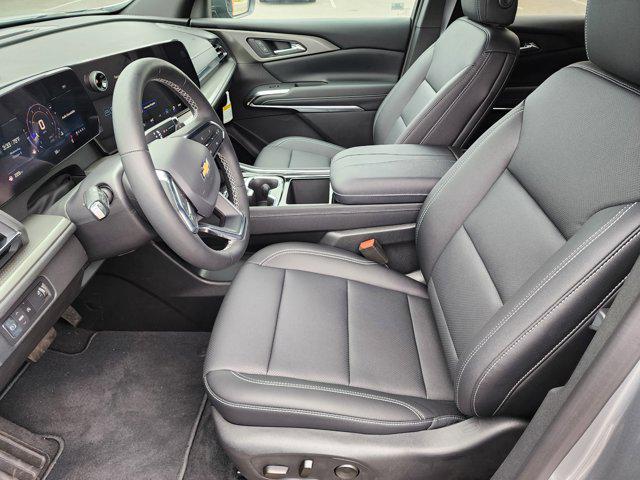 2025 Chevrolet Traverse FWD LT