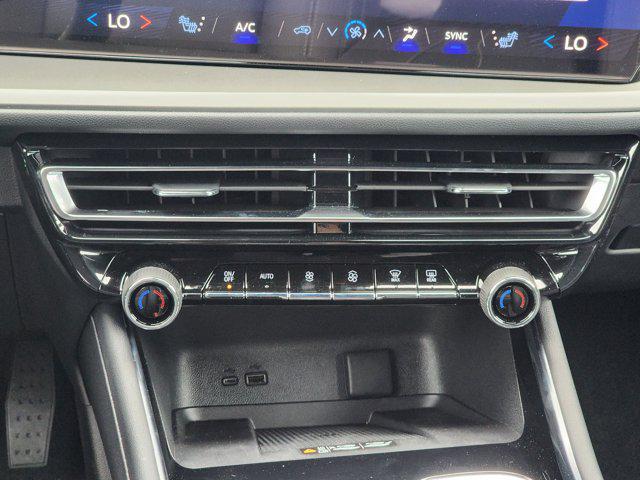 2025 Chevrolet Traverse FWD LT