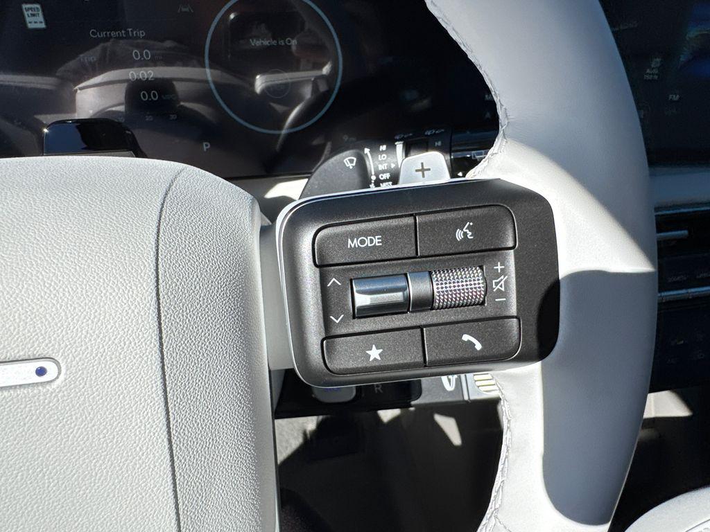 New 2026 Abyss Black HYUNDAI Limited FWD image 18