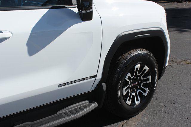 2026 GMC Sierra Standard Range Elevation