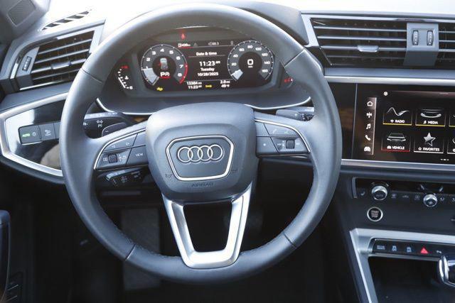 2025 Audi Q3 Premium 45 TFSI S line quattro Tiptronic