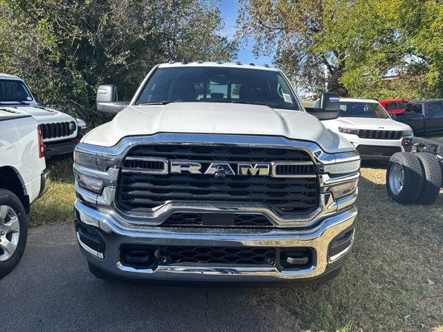 2026 RAM Ram 2500 RAM 2500 TRADESMAN CREW CAB 4X4 64 BOX 2026 RAM Ram 2500 RAM 2500 TRADESMAN CREW CAB 4X4 64 BOX