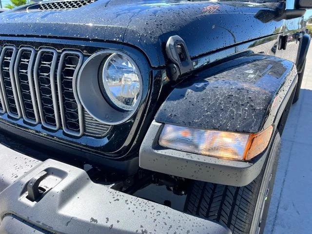 2025 Jeep Gladiator Sport S