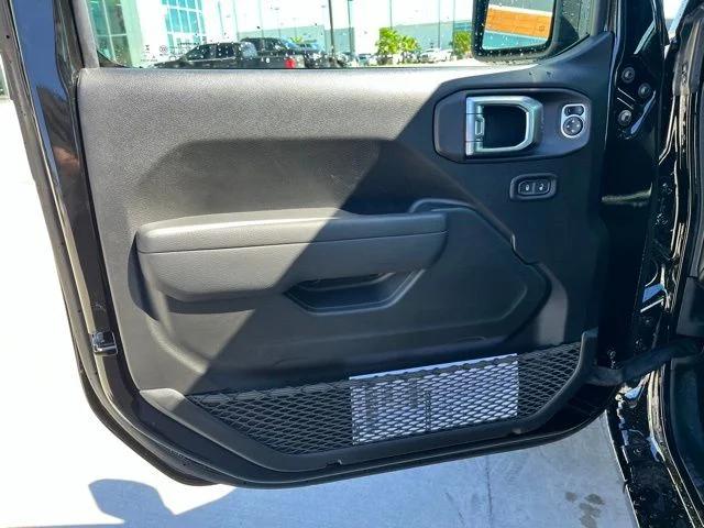 2025 Jeep Gladiator Sport S