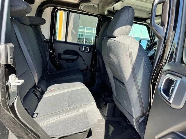 2025 Jeep Gladiator Sport S