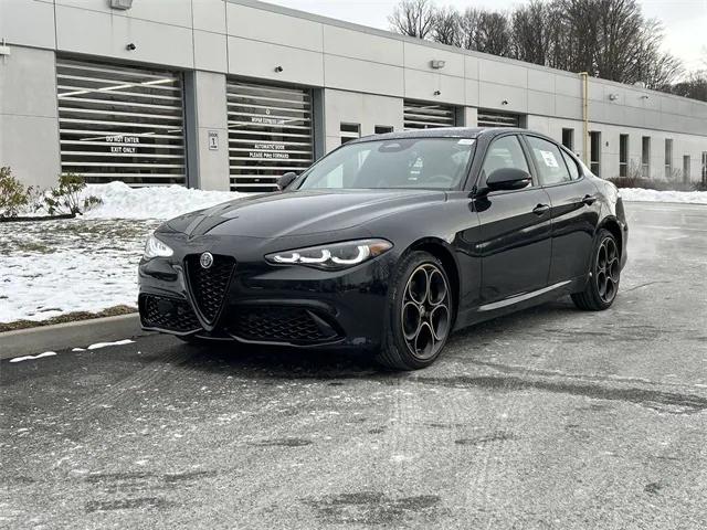 2025 Alfa Romeo Giulia GIULIA INTENSA AWD