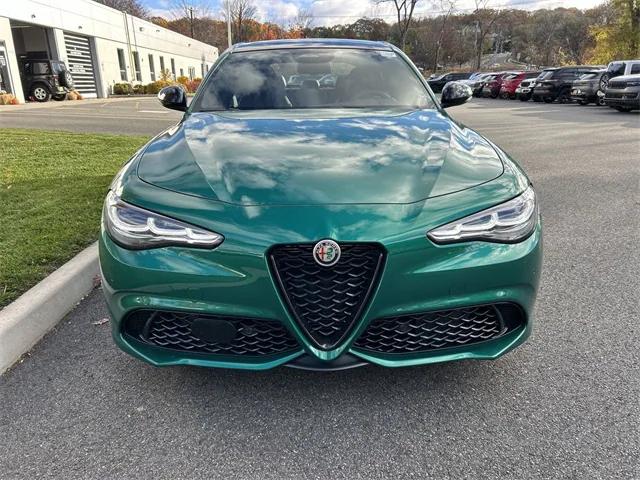 2025 Alfa Romeo Giulia GIULIA INTENSA AWD
