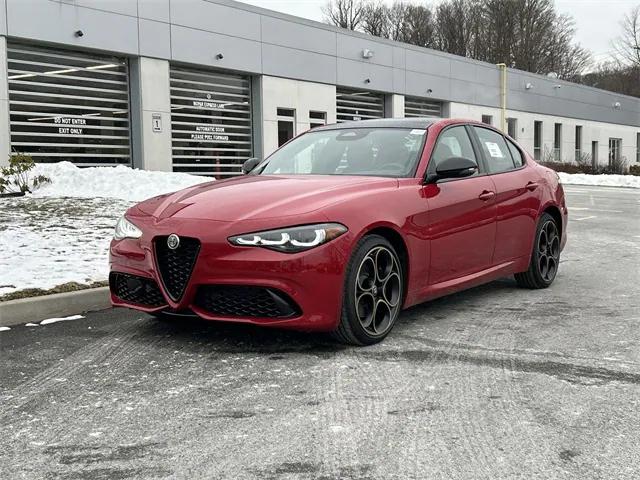 2025 Alfa Romeo Giulia GIULIA INTENSA AWD