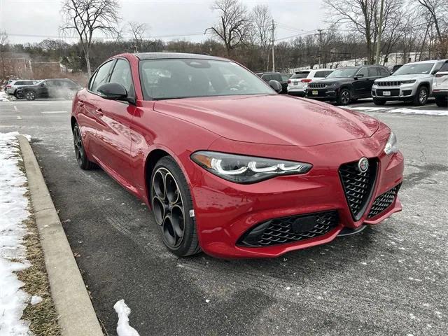 2025 Alfa Romeo Giulia GIULIA INTENSA AWD