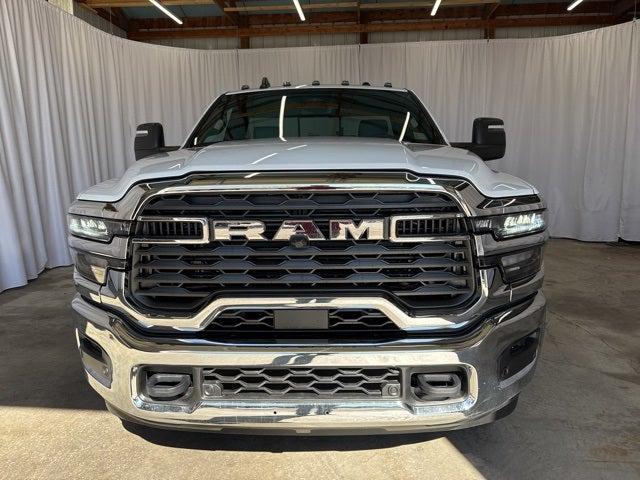 2026 RAM Ram 3500 RAM 3500 TRADESMAN REGULAR CAB 4X4 8 BOX