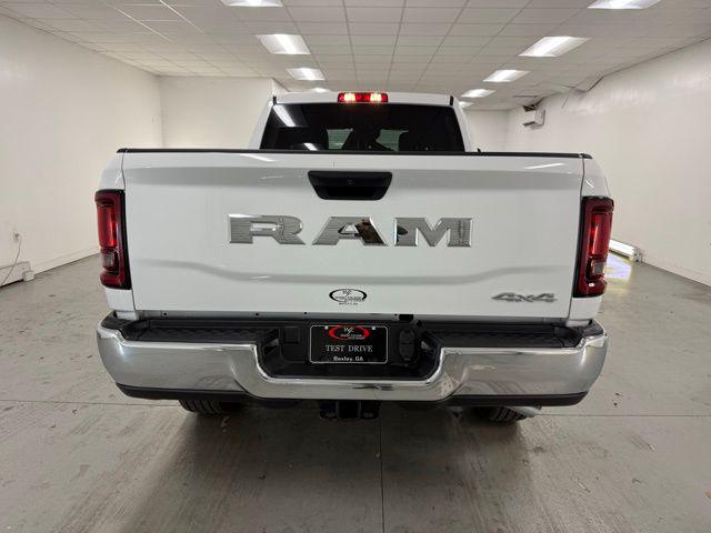 2026 Ram 2500 Tradesman Crew Cab 4x4 64 Box
