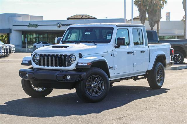 2025 Jeep Gladiator GLADIATOR SPORT S 4X4 2025 Jeep Gladiator GLADIATOR SPORT S 4X4
