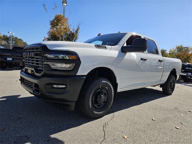 2026 RAM Ram 2500 RAM 2500 TRADESMAN CREW CAB 4X2 64 BOX 2026 RAM Ram 2500 RAM 2500 TRADESMAN CREW CAB 4X2 64 BOX