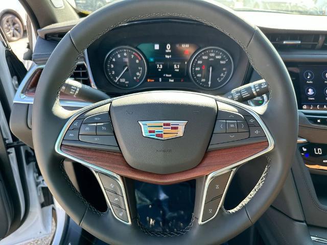 2025 Cadillac XT5 FWD Premium Luxury