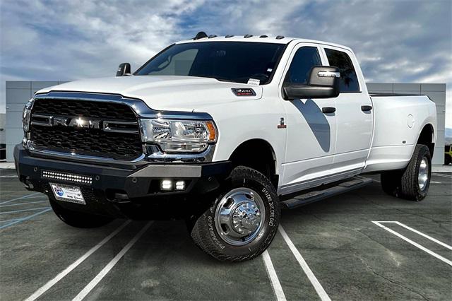 2024 RAM 3500 Tradesman Crew Cab 4x4 8 Box 2024 RAM 3500 Tradesman Crew Cab 4x4 8 Box