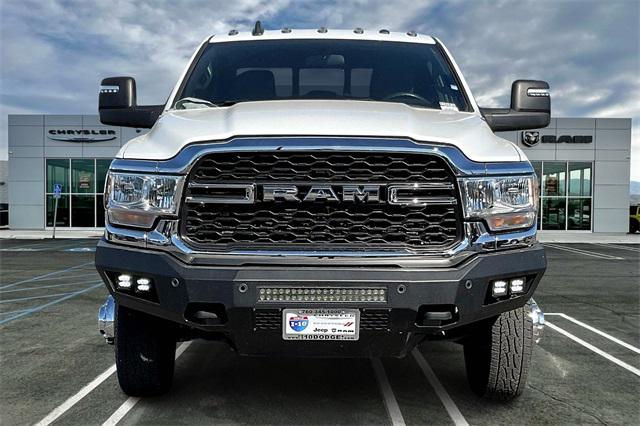 2024 RAM 3500 Tradesman Crew Cab 4x4 8 Box 2024 RAM 3500 Tradesman Crew Cab 4x4 8 Box