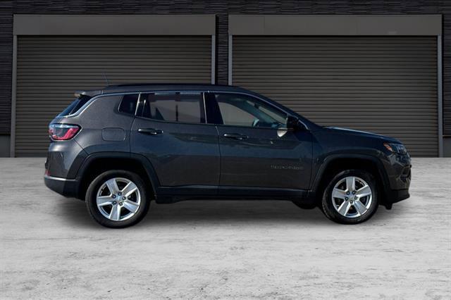 2022 Jeep Compass Latitude 4x4 2022 Jeep Compass Latitude 4x4