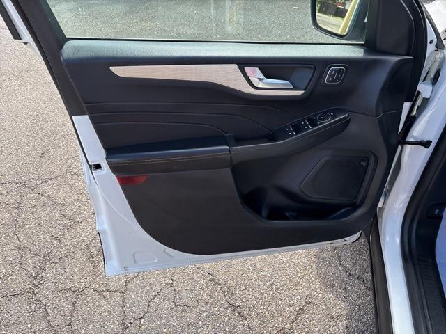 2021 Ford Escape Titanium Hybrid